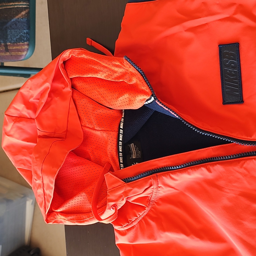 Nike Windbreaker Jacket - Bright Orange